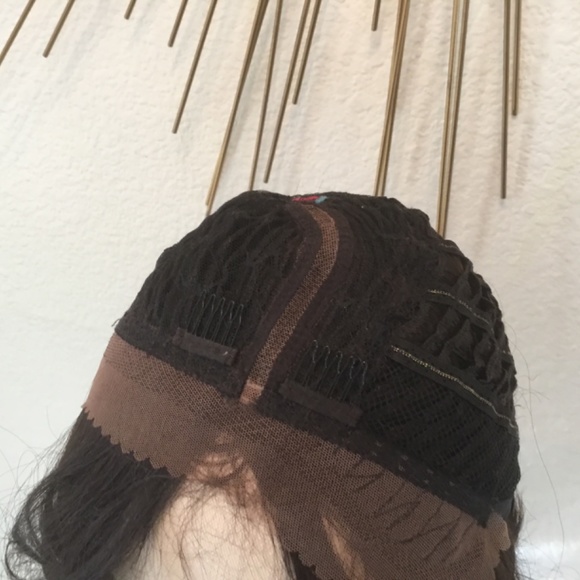 Vivica A Fox lace front bob wig #4 - Picture 9 of 13